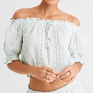 AE Mint Green Off Shoulder Puff Sleeve Crop Top
